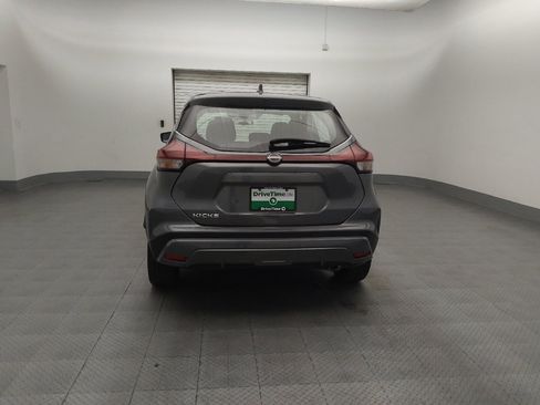 Used 2023 Nissan Kicks S FWD image 6