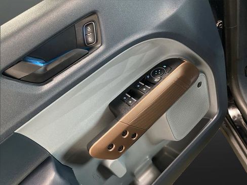 Used 2024 Ford Maverick Lariat image 25