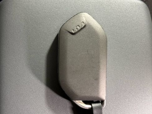 Used 2025 Kia K4 EX FWD image 42