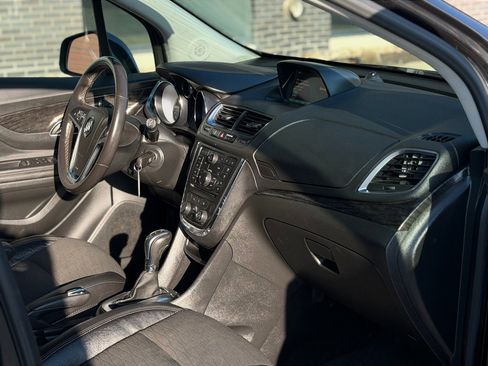 Used 2015 Buick Encore FWD image 9