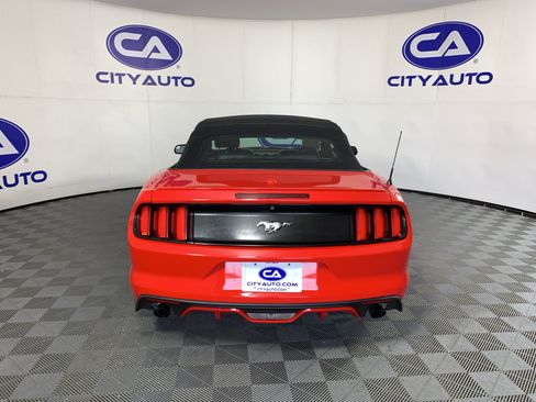 Used 2015 Ford Mustang Premium RWD image 4