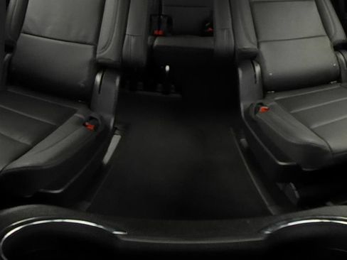 Used 2026 Chevrolet Suburban LT w/ Comfort Package RWD image 16