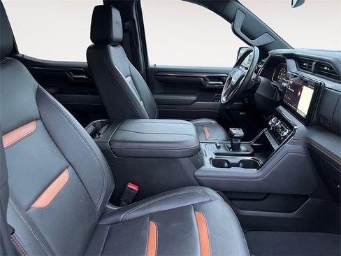 Used 2023 GMC Sierra 1500 AT4 w/ AT4 Premium Package image 15