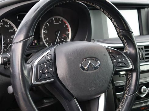 Used 2018 INFINITI QX30 Sport w/ Cargo Package image 19