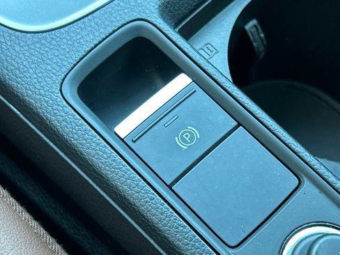 Used 2022 Audi Q3 2.0T Premium image 30