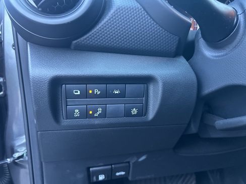 Used 2023 Nissan Kicks S image 19