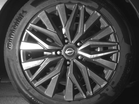 Used 2025 Nissan Altima 2.5 SV image 13