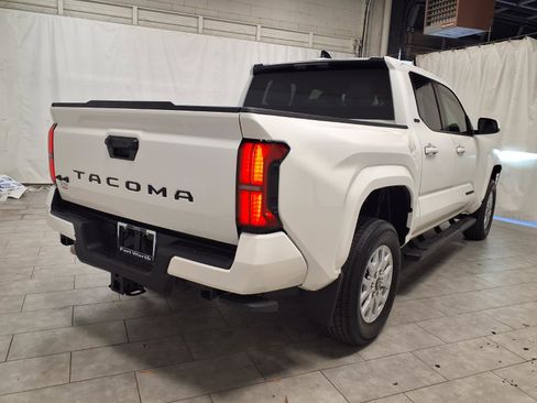Used 2024 Toyota Tacoma SR5 image 9