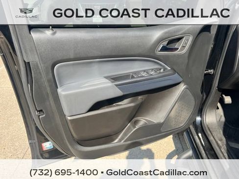 Used 2022 Chevrolet Colorado Z71 w/ Z71 Midnight Edition AWD/4WD image 12