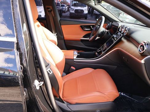 Used 2023 Mercedes-Benz C 300 Sedan w/ Exclusive Trim Package image 32