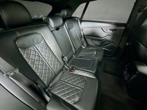 Used 2023 Audi SQ8 Premium Plus w/ SQ8 Luxury Package image 29