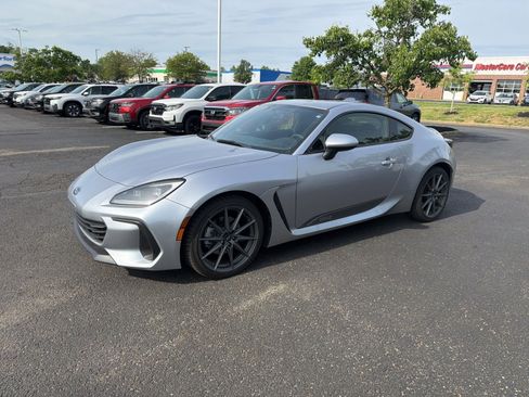Used 2023 Subaru BRZ Limited RWD image 15
