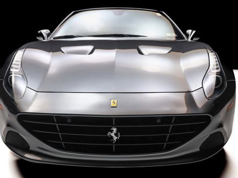 Used 2016 Ferrari California T image 42