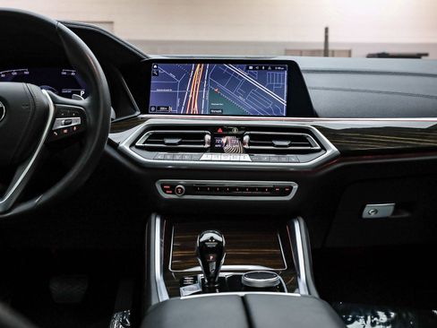 Certified 2023 BMW X6 xDrive40i w/ Premium Package image 12