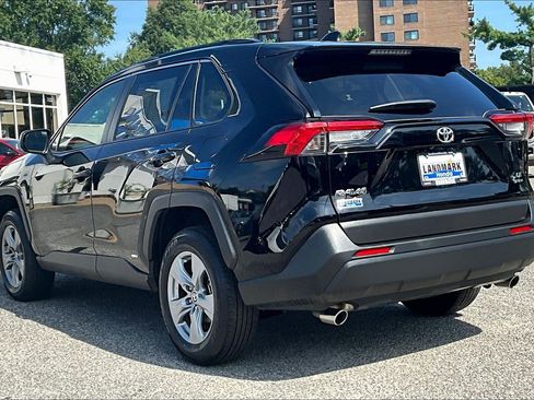 Used 2025 Toyota RAV4 LE AWD/4WD image 12