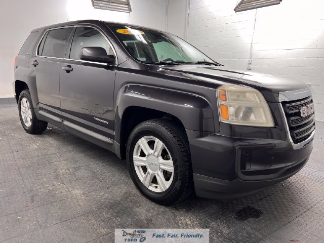 Used 2016 GMC Terrain SLE FWD image 3
