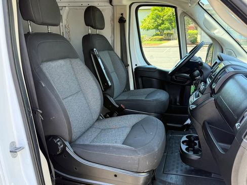 Used 2021 RAM ProMaster 2500 FWD image 14