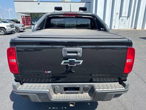 Used 2020 Chevrolet Colorado ZR2 w/ ZR2 Midnight Special Edition AWD/4WD image 8