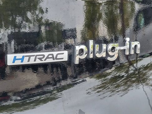 Used 2023 Hyundai Santa Fe SEL Convenience image 3