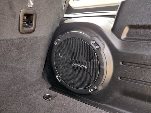 Used 2023 Jeep Wrangler Unlimited Sahara AWD/4WD image 27