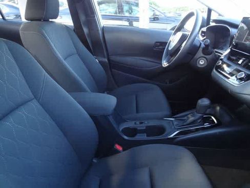 Used 2024 Toyota Corolla LE FWD image 9