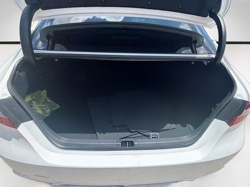 Used 2022 Toyota Camry SE w/ Convenience Package FWD image 25