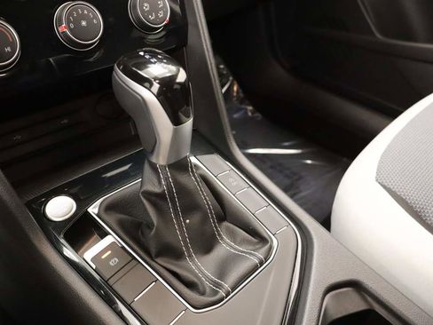 Certified 2025 Volkswagen Taos S image 10