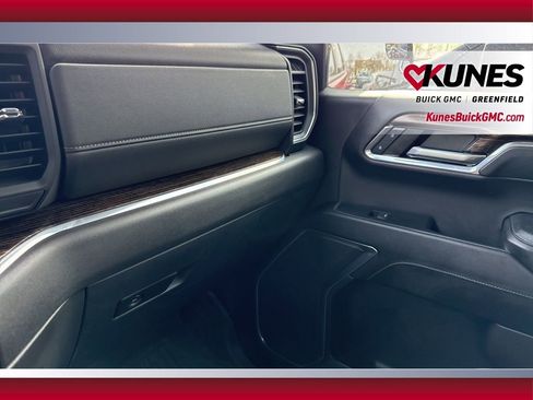 Used 2024 GMC Sierra 1500 Elevation image 28