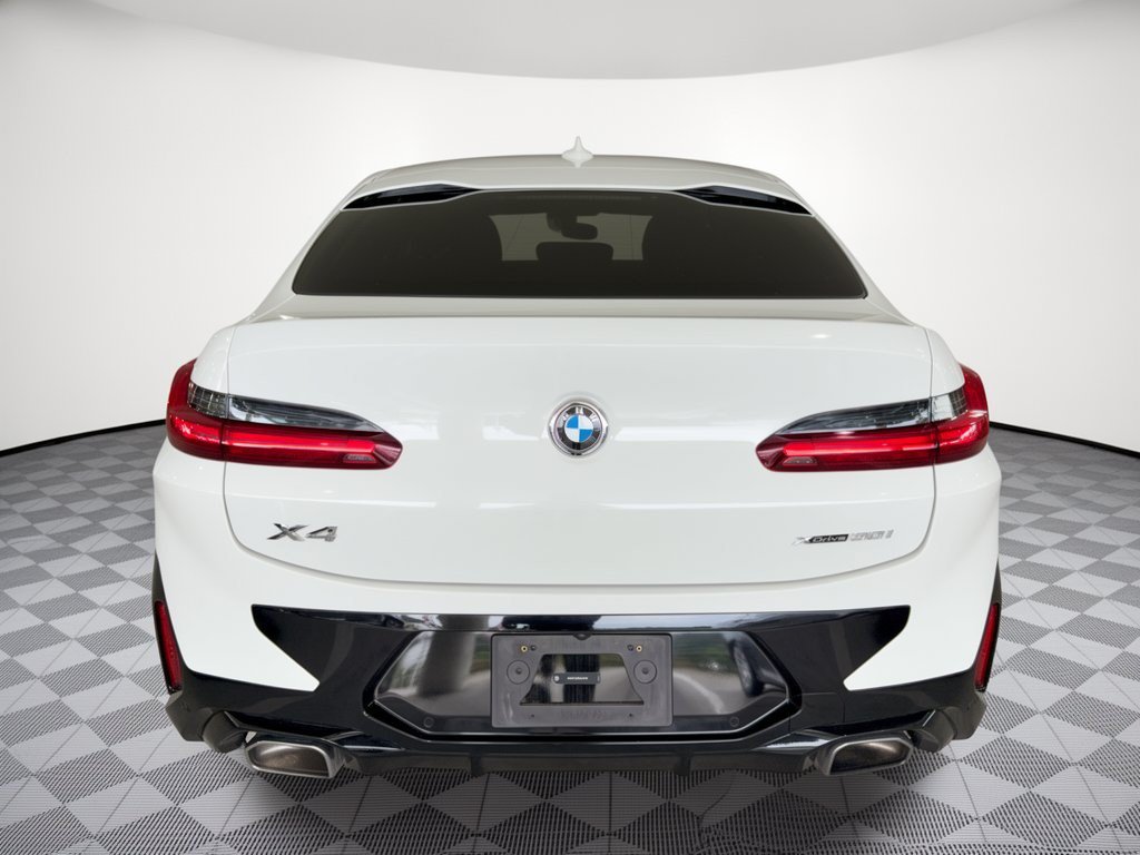 Used 2024 BMW X4 xDrive30i w/ Premium Package AWD/4WD image 8