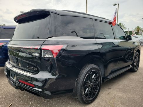 Certified 2026 INFINITI QX80 4WD w/ Sport Exterior Package image 3