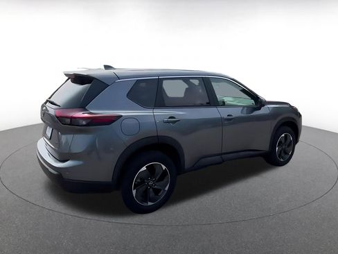 Used 2025 Nissan Rogue SV AWD/4WD image 15