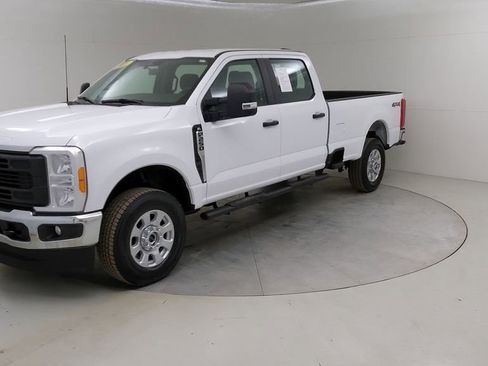 Certified 2023 Ford F250 XL w/ XL Chrome Package image 20