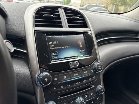 Used 2015 Chevrolet Malibu LTZ image 25