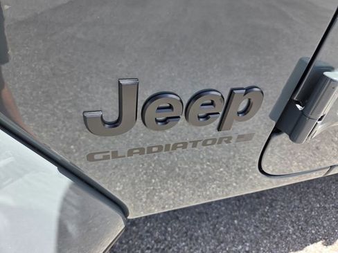 New 2026 Jeep Gladiator Sport image 4