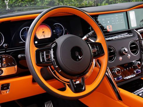 Certified 2025 Rolls-Royce Cullinan image 17