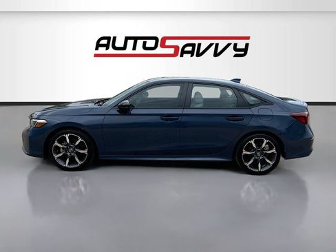 Used 2025 Honda Civic Sport Touring image 4