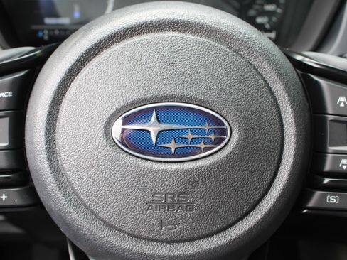 Used 2025 Subaru Forester Premium AWD/4WD image 34