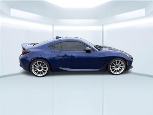 Used 2024 Toyota GR86 Premium RWD image 5