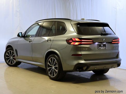 Certified 2024 BMW X5 xDrive40i w/ M Sport Package image 9