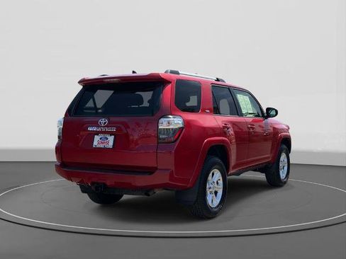 Used 2021 Toyota 4Runner SR5 RWD image 5