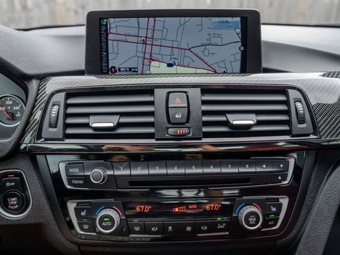 Used 2015 BMW M4 Coupe w/ Executive Package image 21