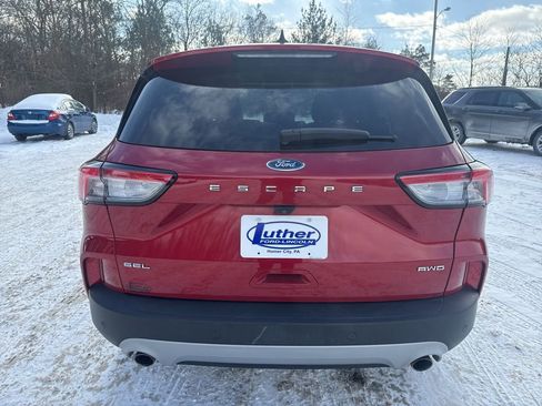 Used 2020 Ford Escape SEL image 8
