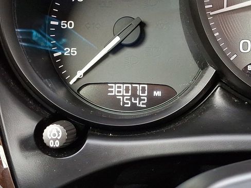 Used 2023 Porsche Macan S image 21