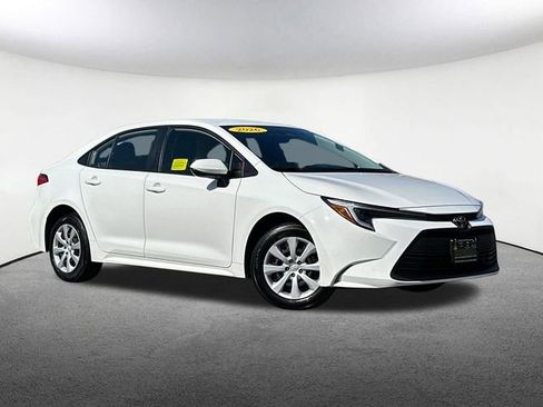 Certified 2026 Toyota Corolla LE FWD image 2