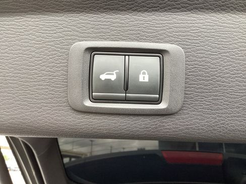 Used 2024 Mitsubishi Outlander SE Black Edition image 17