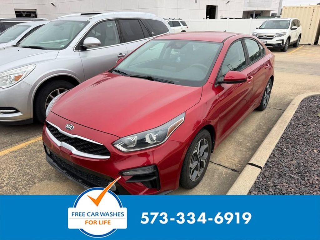 Used 2019 Kia Forte LXS FWD image 1