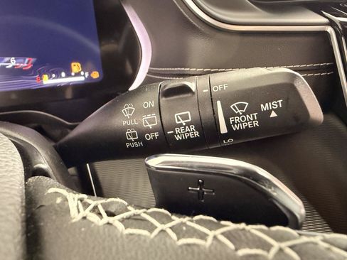 Used 2023 Jeep Grand Cherokee Altitude AWD/4WD image 28