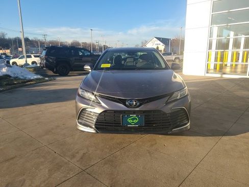 Used 2023 Toyota Camry LE image 2