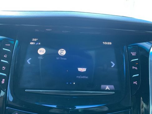 Used 2017 Cadillac Escalade ESV 4WD image 28