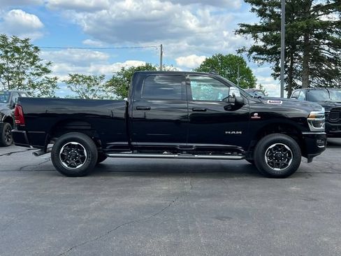 Used 2025 RAM 3500 Laramie AWD/4WD image 58